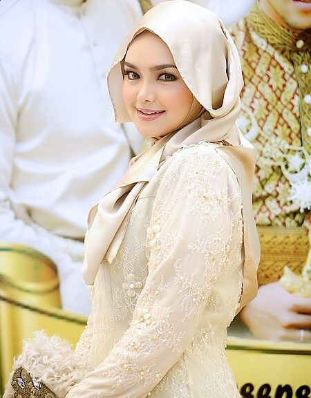 Lagu Azimat Cinta – Siti Nurhaliza